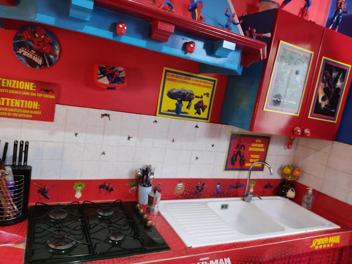 Spiderman House Hotell CTA Eksteriør bilde