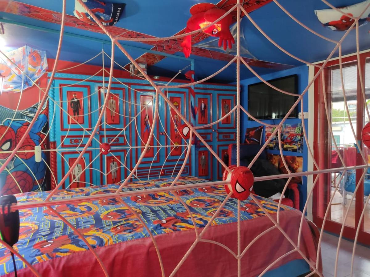 Spiderman House Hotell CTA Eksteriør bilde